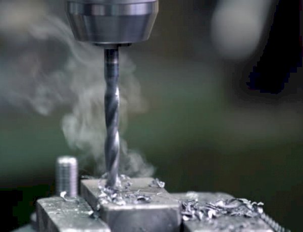 Khoan kim loại và các vấn đề kỹ thuật cần biết